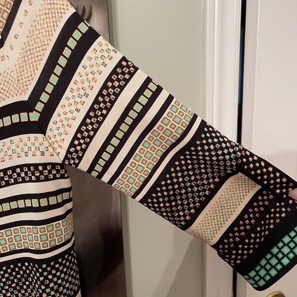 Dianne von Furstenberg Above the Knee Shift Dress - Picture 6 of 11